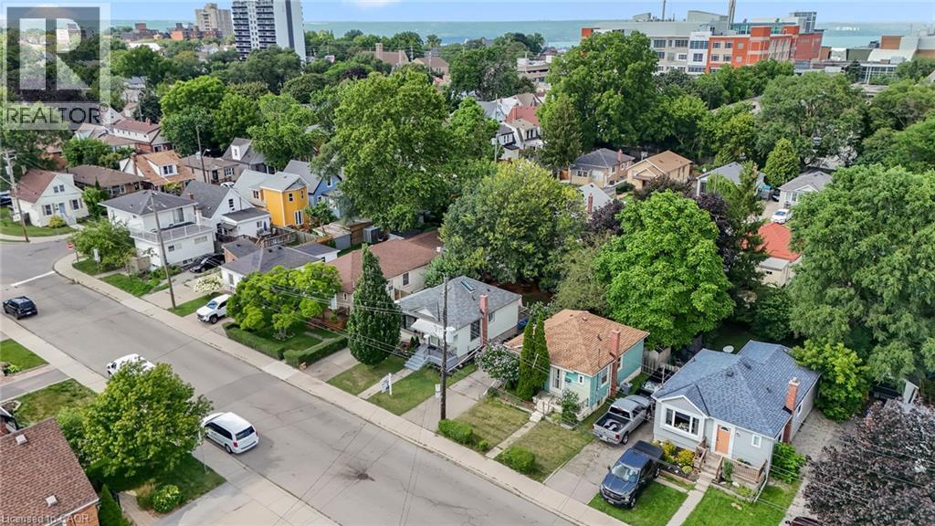 197 Crockett Street, Hamilton, ON - Outdoor With View