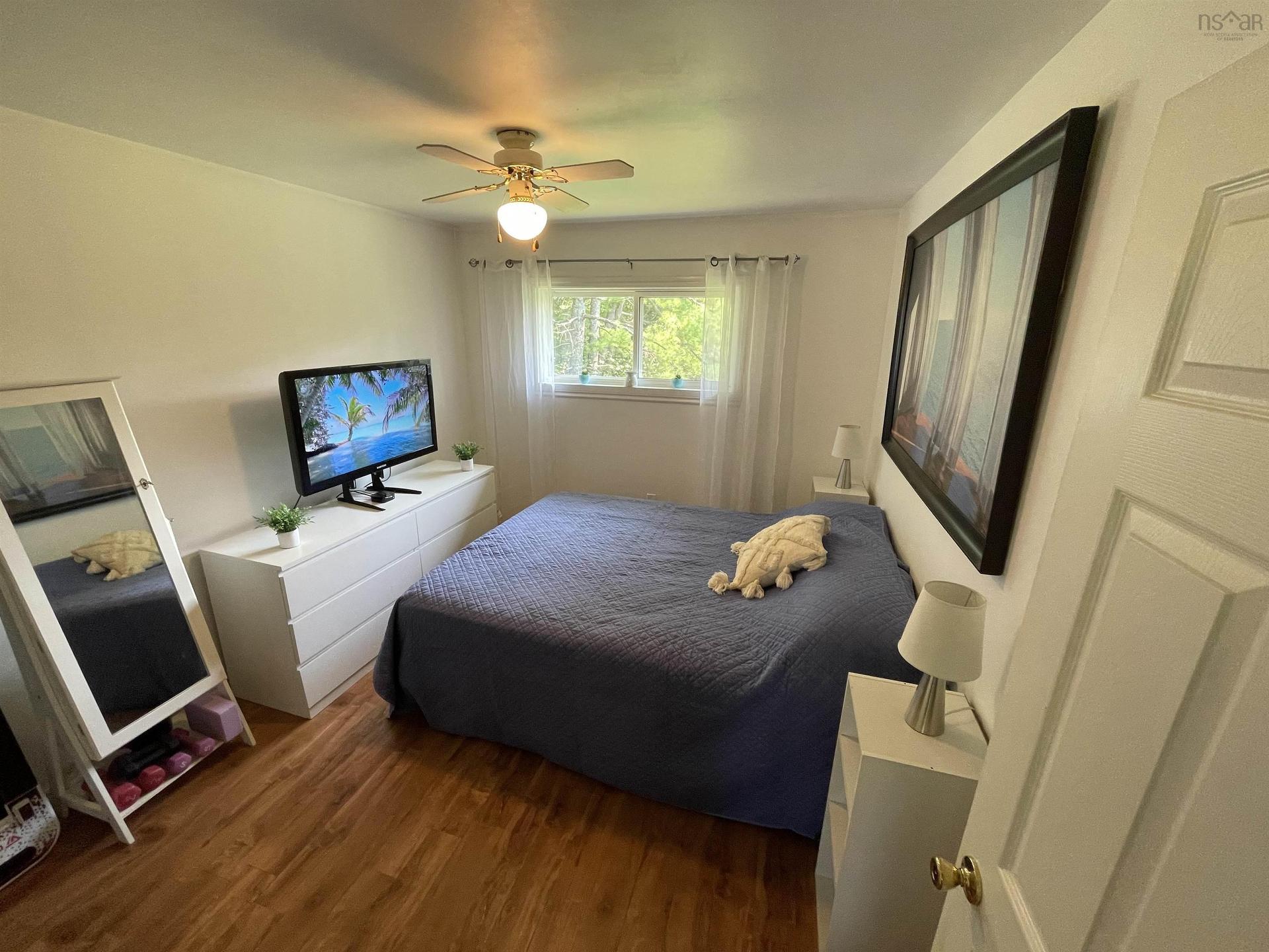 1231 289 Highway, Brookfield, NS - Indoor Photo Showing Bedroom