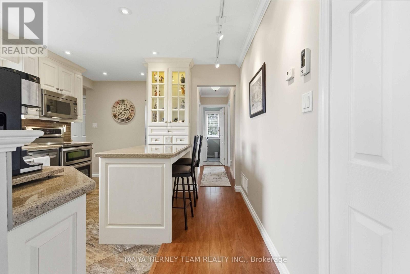 84 Turtle Path, Ramara, ON - Indoor Photo Showing Kitchen