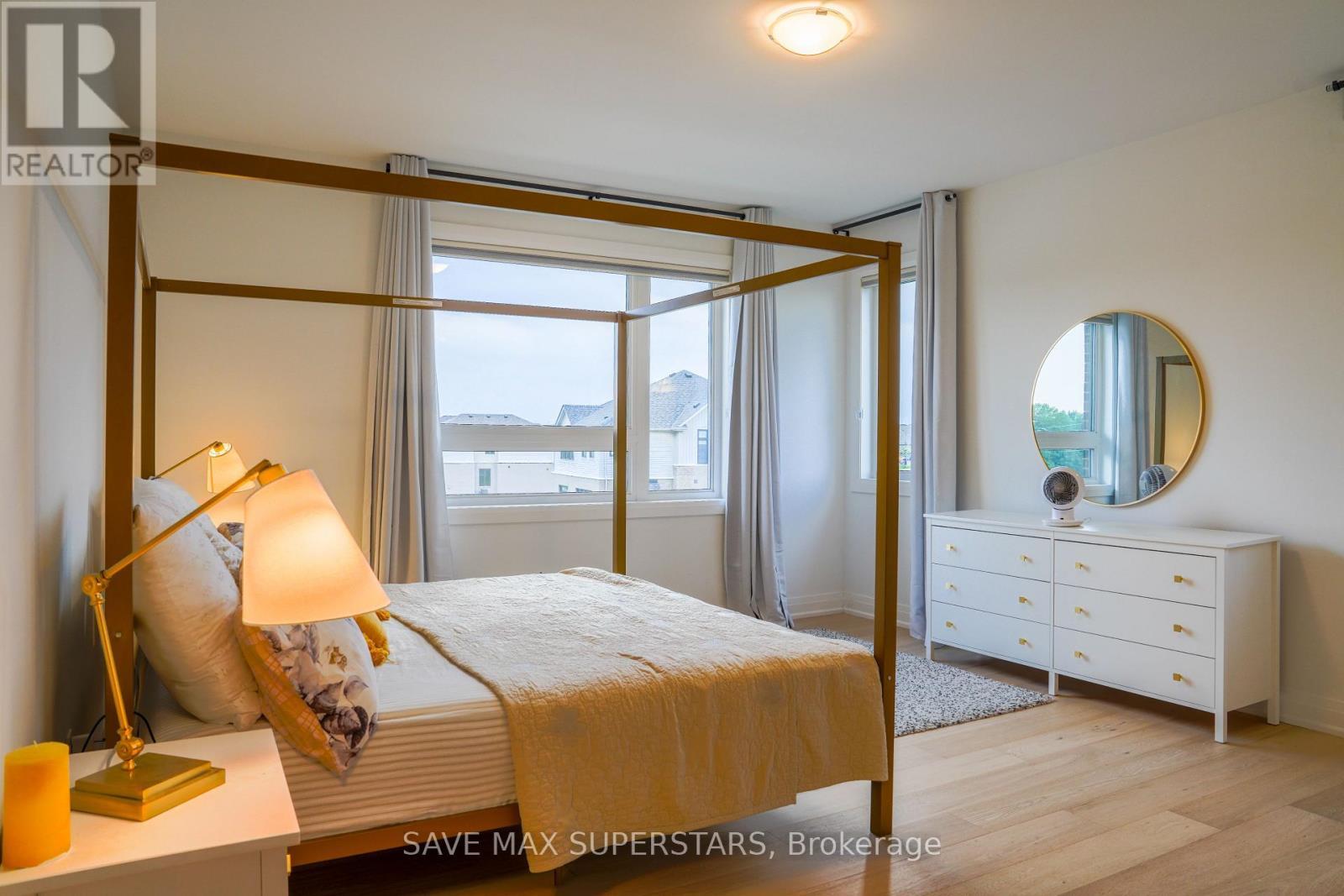 Upper - 2 Mcbride Trail, Barrie, ON - Indoor Photo Showing Bedroom