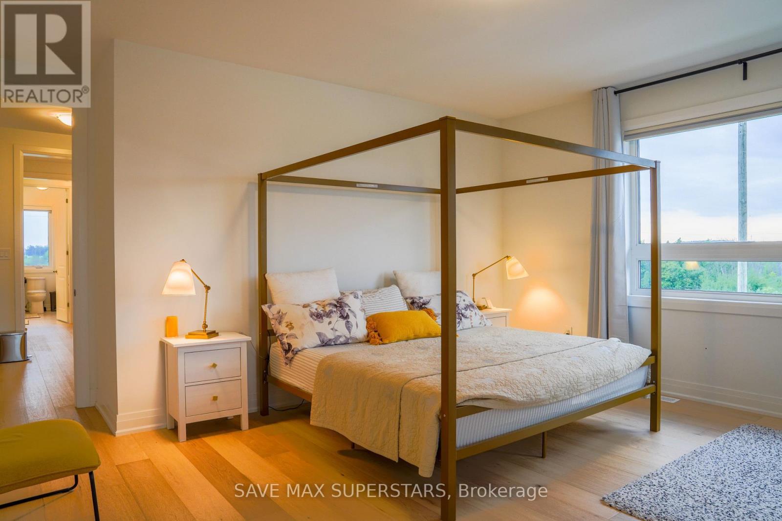 Upper - 2 Mcbride Trail, Barrie, ON - Indoor Photo Showing Bedroom