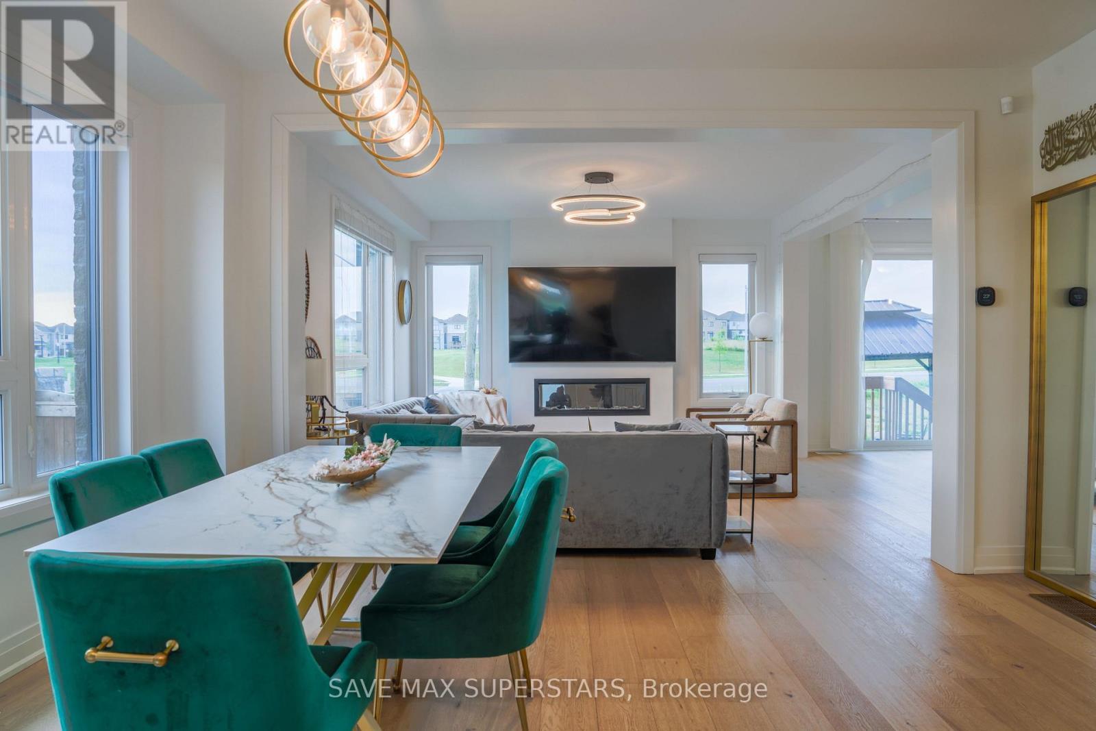 Upper - 2 Mcbride Trail, Barrie, ON - Indoor Photo Showing Dining Room