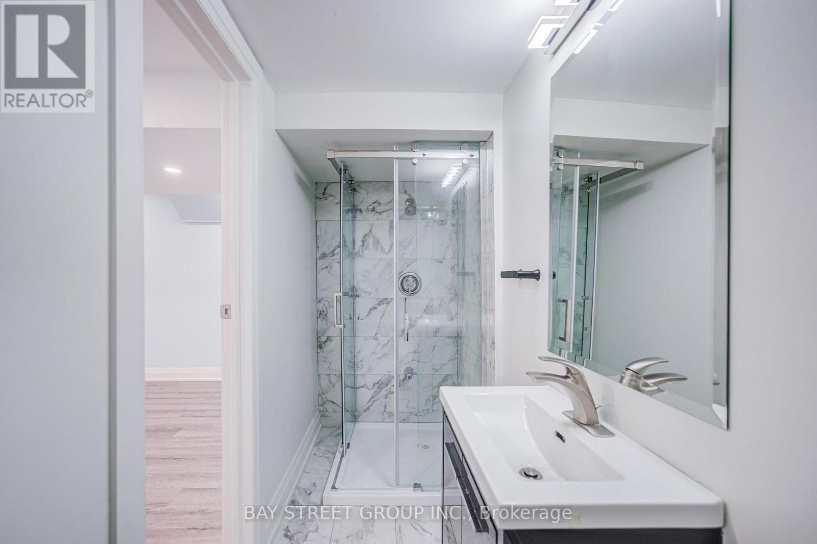 47 Becca Hall Trail, Toronto, ON - Indoor Photo Showing Bathroom
