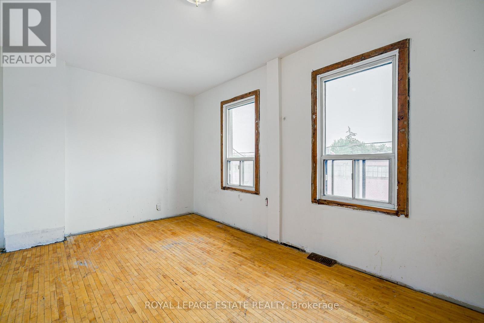 201 Christie Street, Toronto, ON - Indoor Photo Showing Other Room