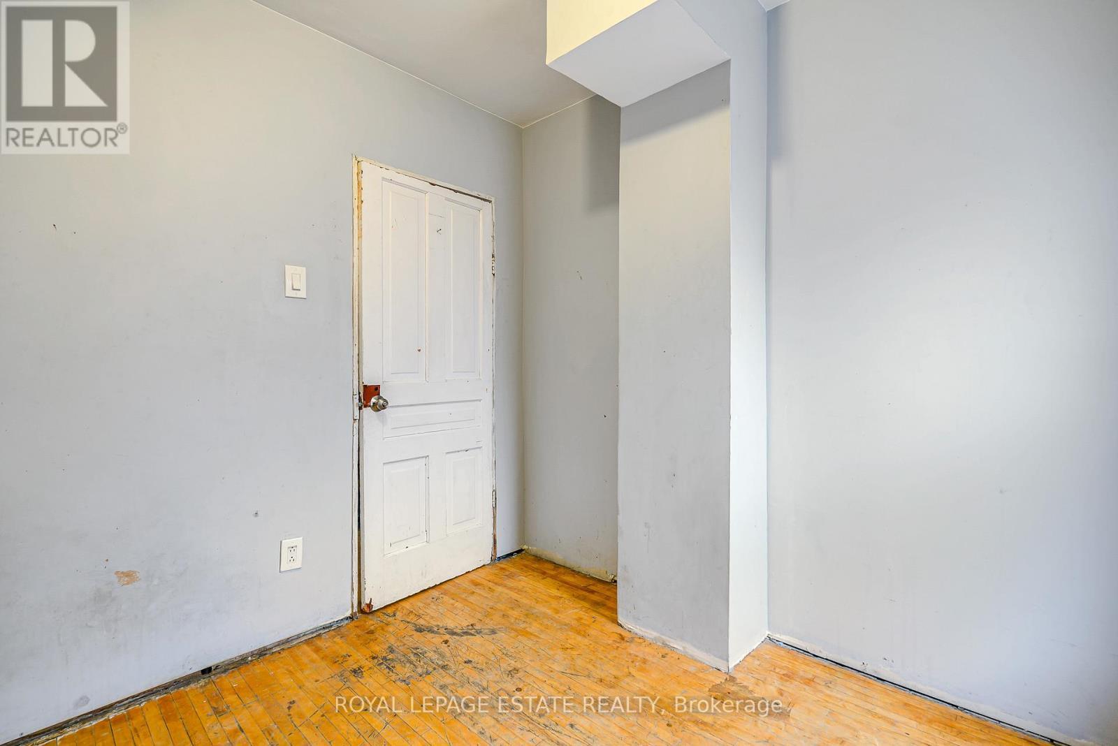 201 Christie Street, Toronto, ON - Indoor Photo Showing Other Room