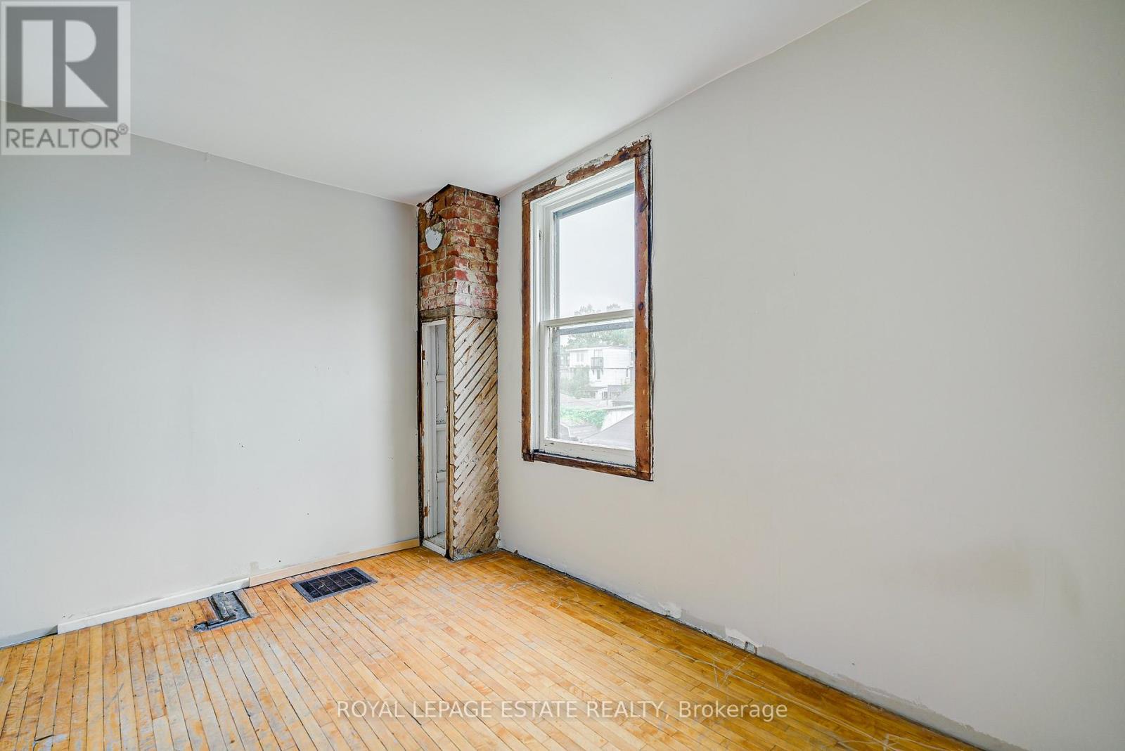 201 Christie Street, Toronto, ON - Indoor Photo Showing Other Room