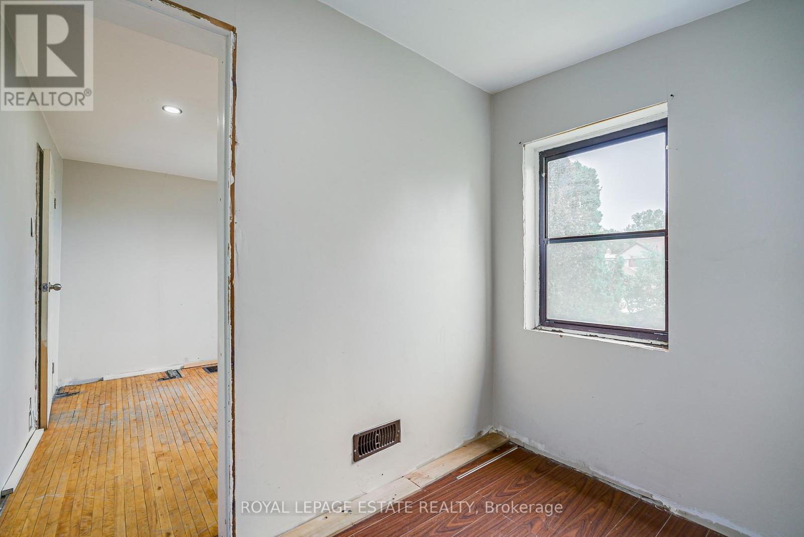 201 Christie Street, Toronto, ON - Indoor Photo Showing Other Room