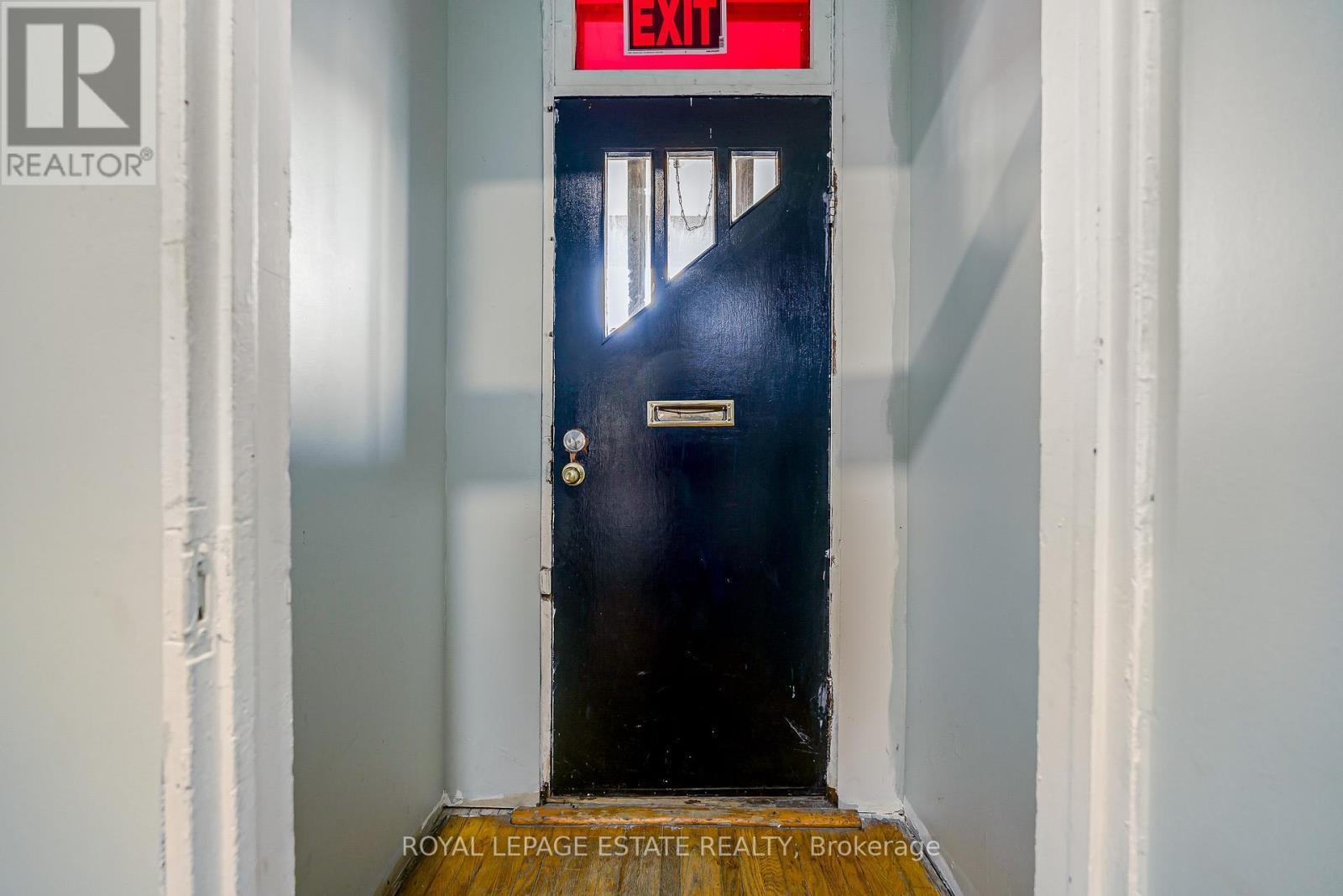 201 Christie Street, Toronto, ON - Indoor Photo Showing Other Room