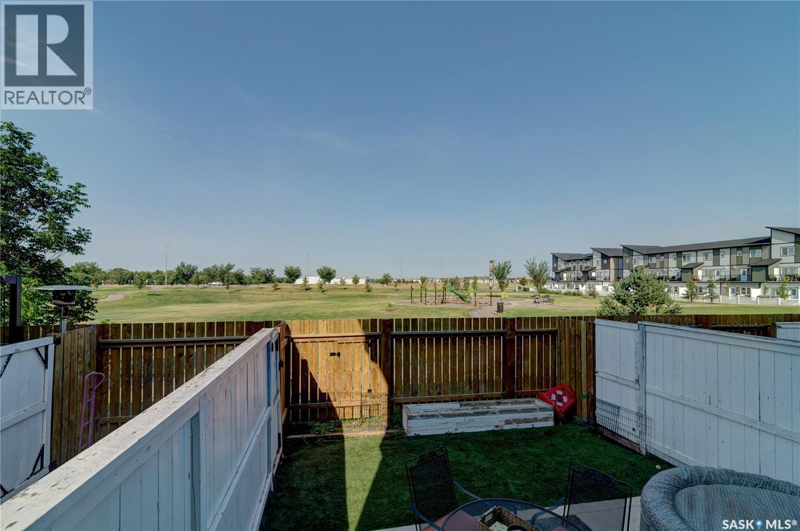 137 3229 Elgaard Drive, Regina, SK - Outdoor With Deck Patio Veranda