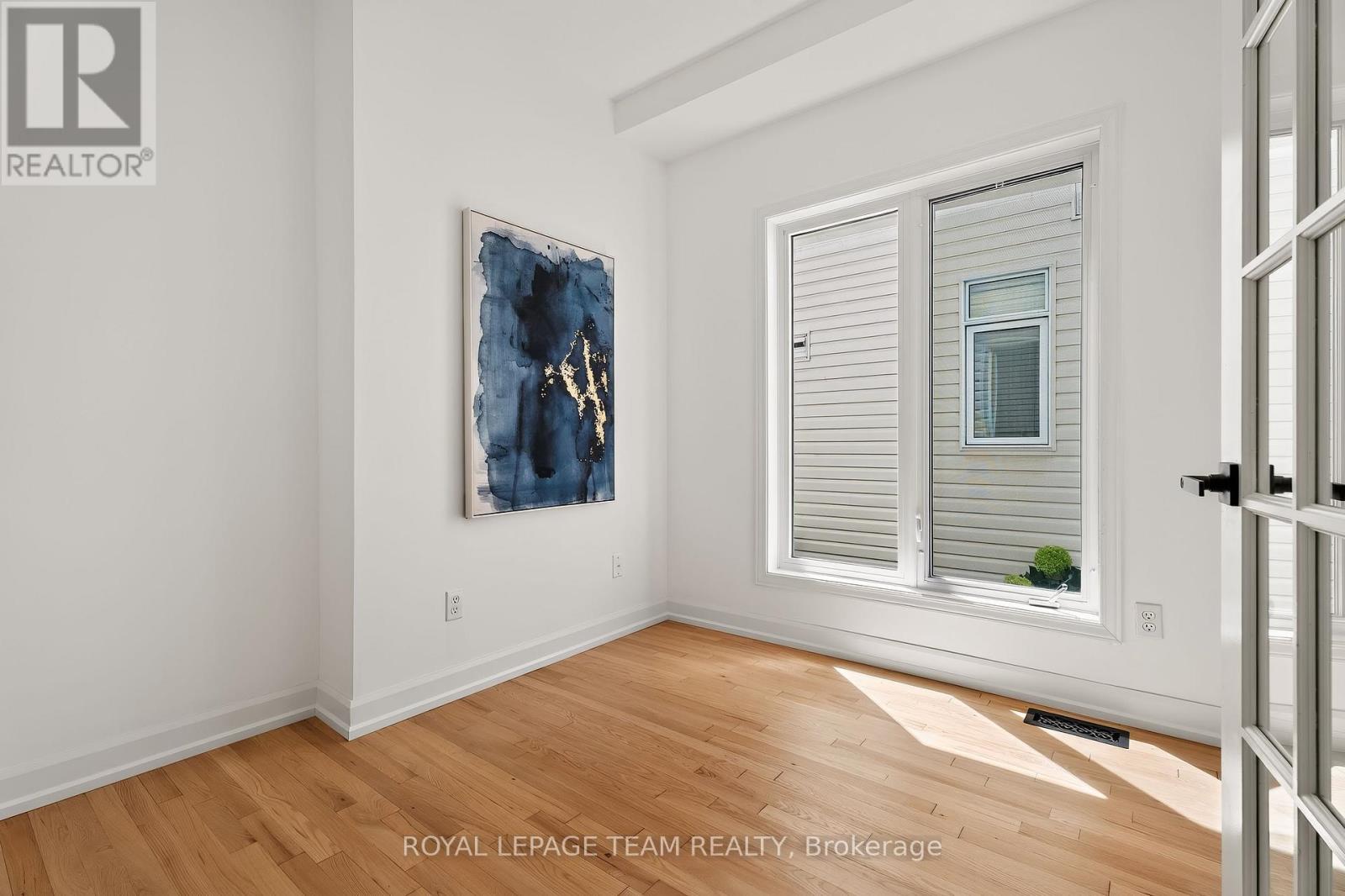 28 Borealis Crescent, Ottawa, ON - Indoor Photo Showing Other Room