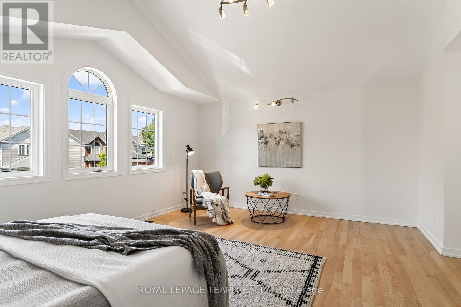 28 Borealis Crescent, Ottawa, ON - Indoor Photo Showing Bedroom