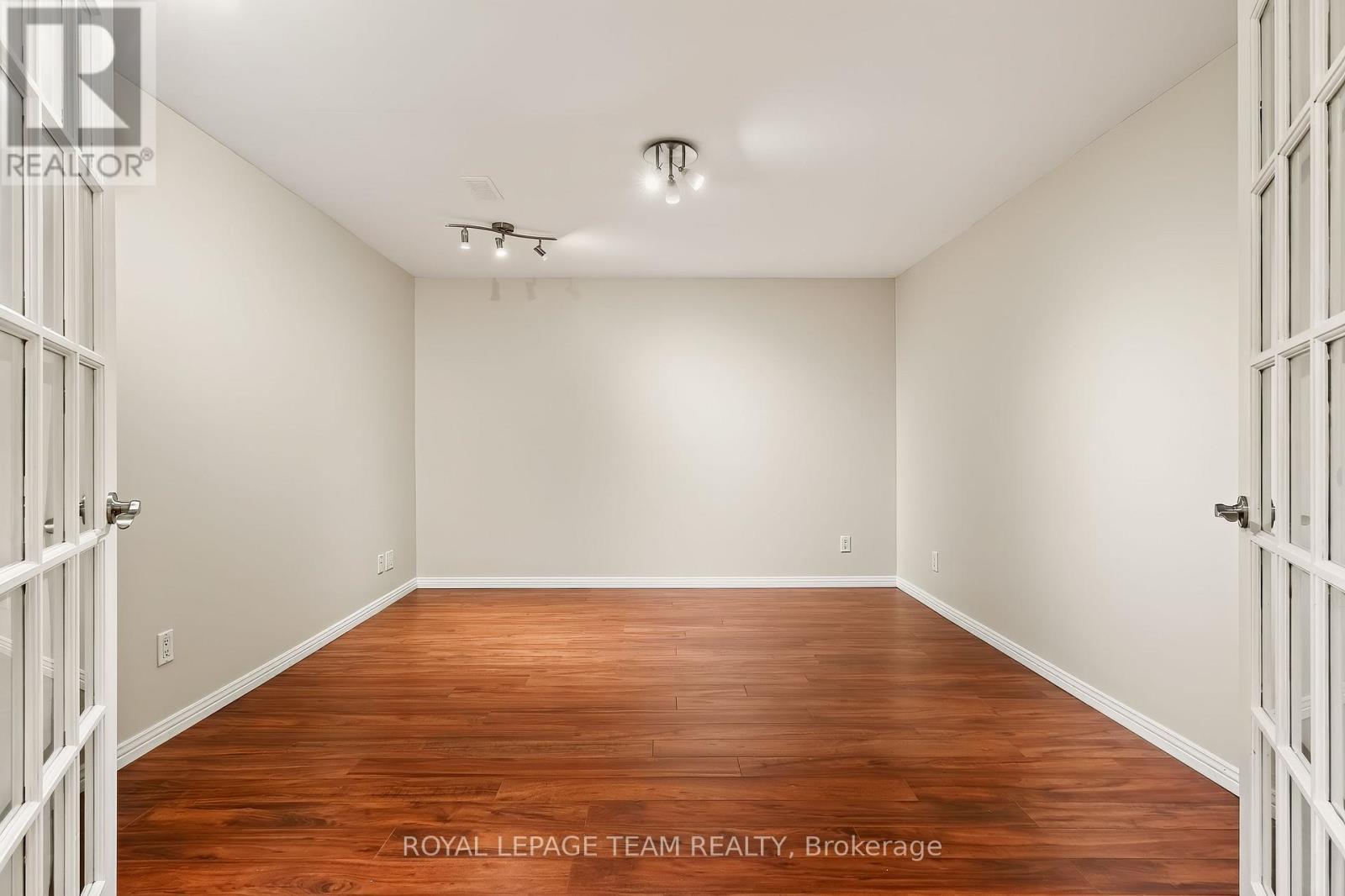 28 Borealis Crescent, Ottawa, ON - Indoor Photo Showing Other Room