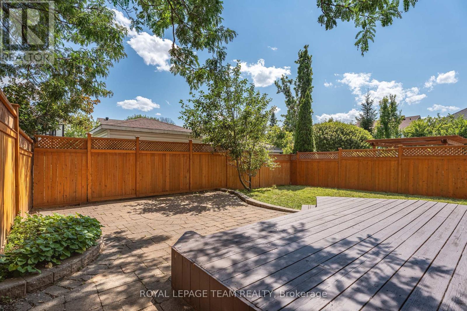 28 Borealis Crescent, Ottawa, ON - Outdoor With Deck Patio Veranda