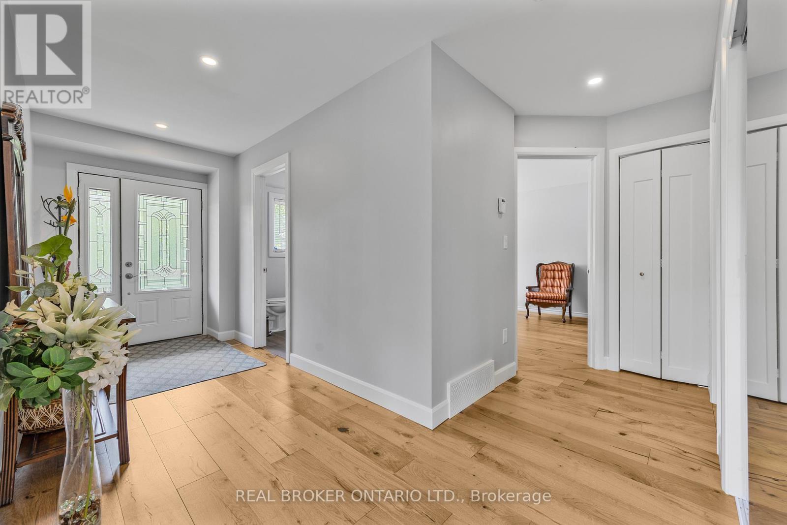 1 Mckowen Road, Mckellar, ON - Indoor Photo Showing Other Room