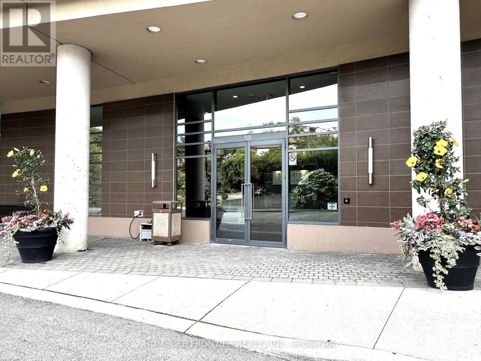 716 - 18 Valley Woods Road, Toronto, ON - Outdoor