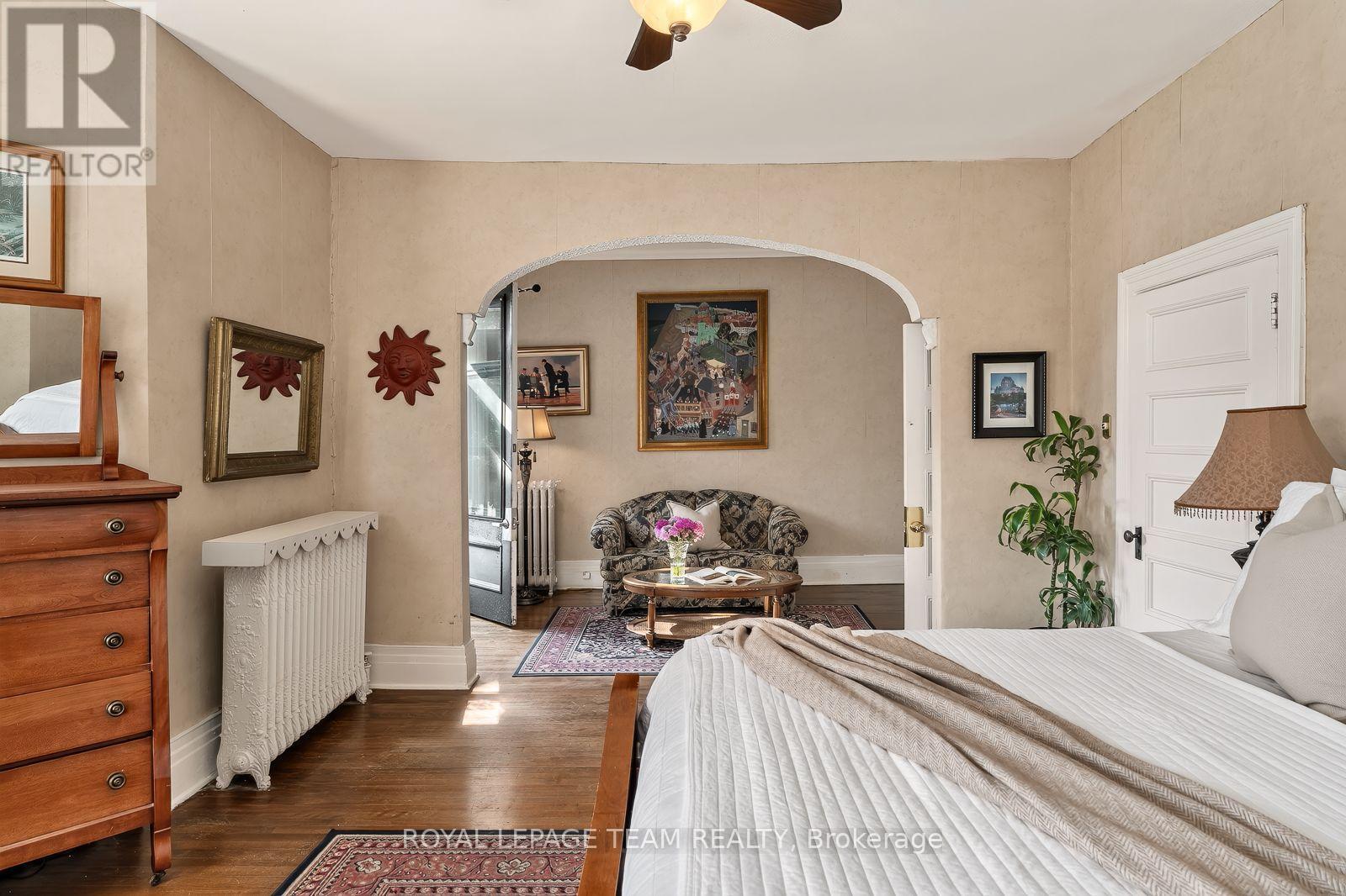 525 King Edward Avenue, Ottawa, ON - Indoor Photo Showing Bedroom
