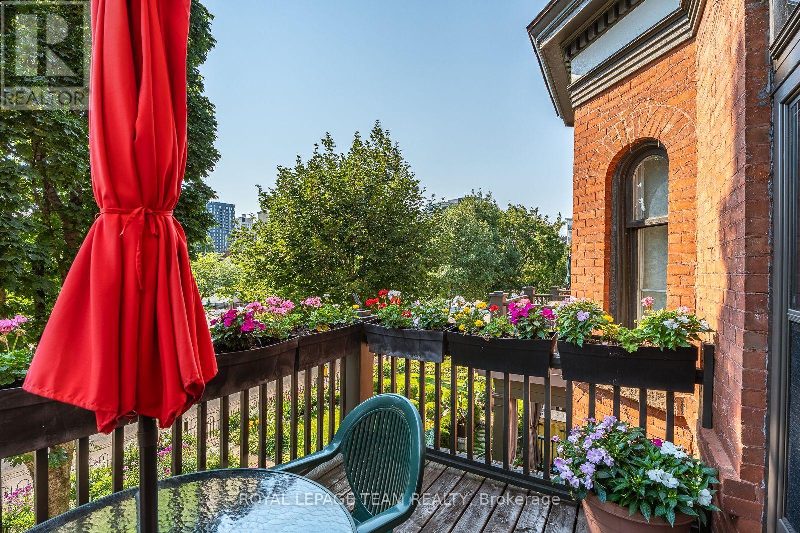 525 King Edward Avenue, Ottawa, ON - Outdoor With Deck Patio Veranda