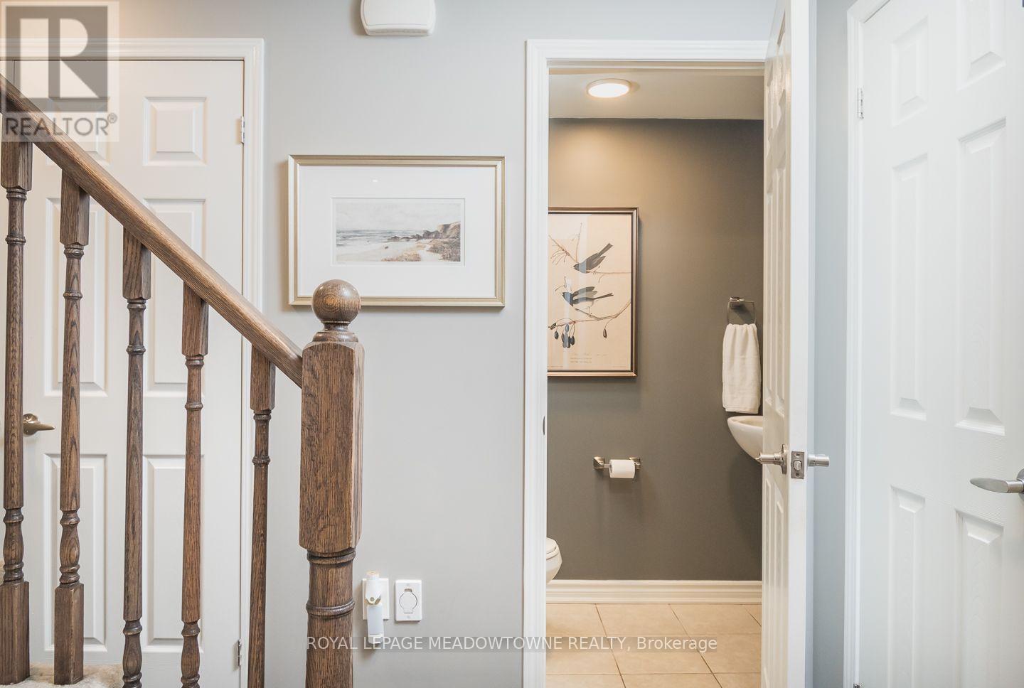 275 Eves Gate, Milton, ON - Indoor Photo Showing Other Room