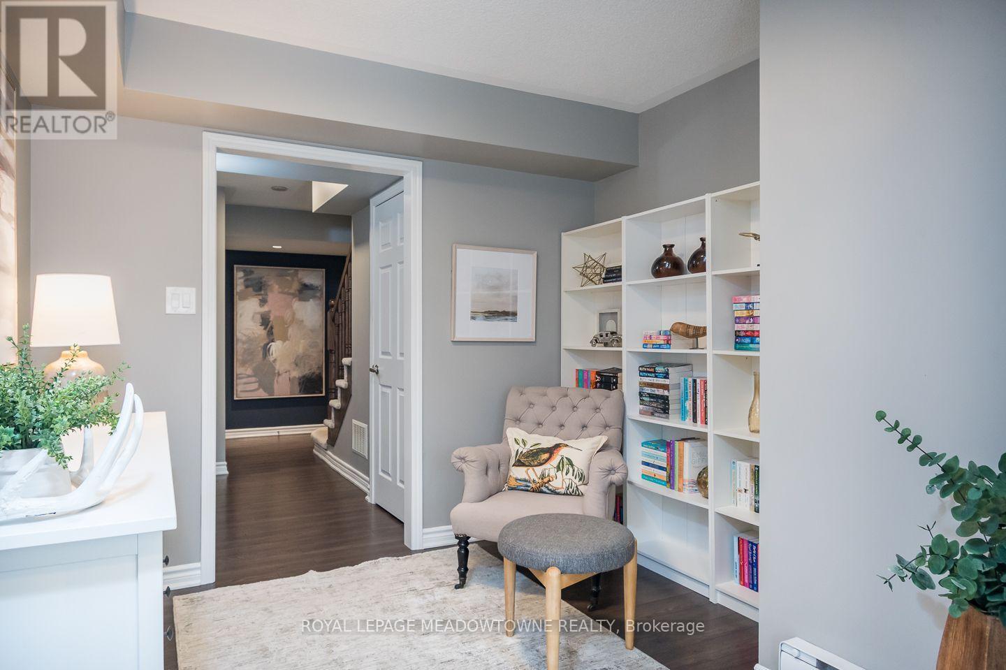 275 Eves Gate, Milton, ON - Indoor