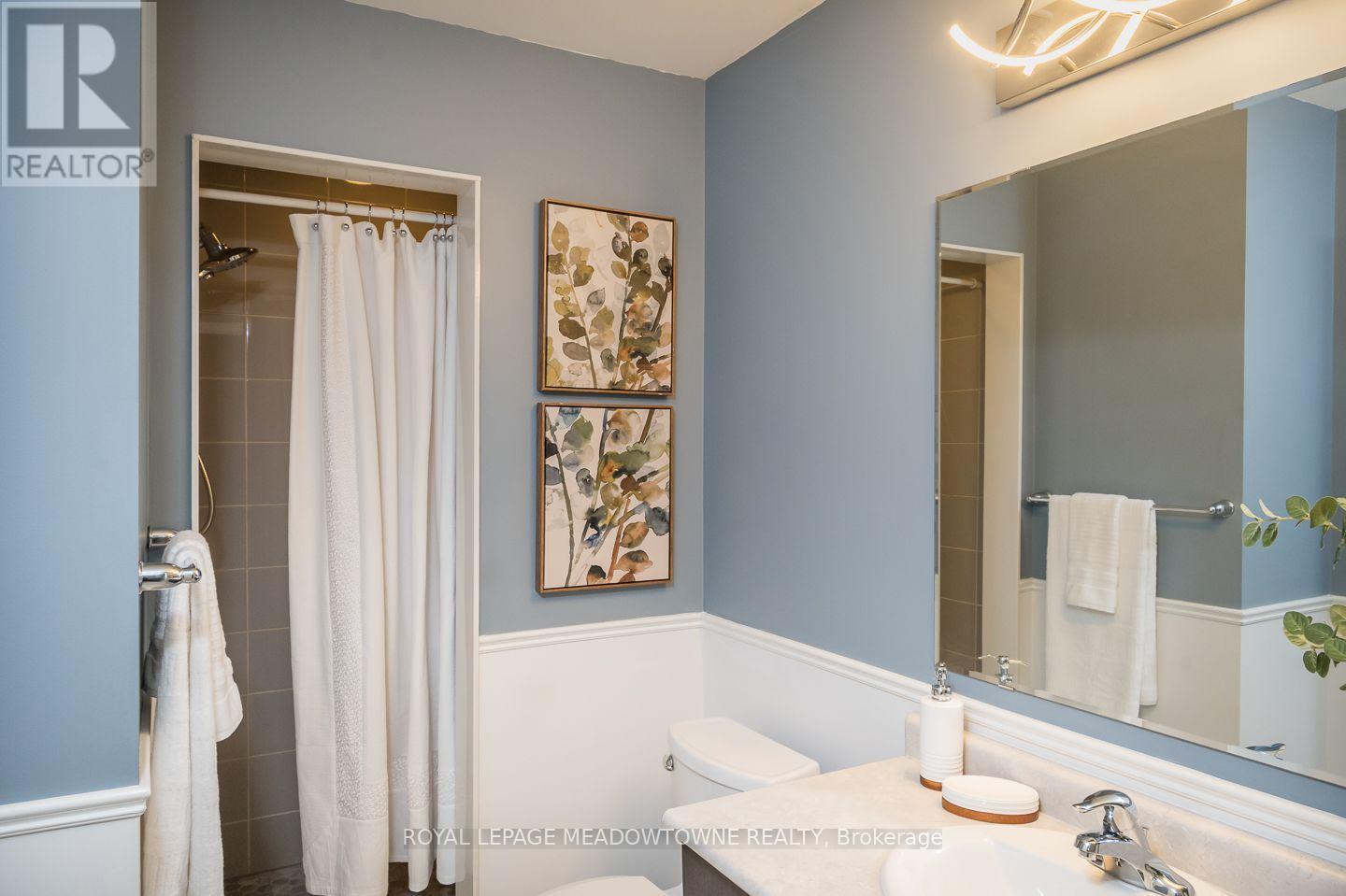 275 Eves Gate, Milton, ON - Indoor Photo Showing Bathroom