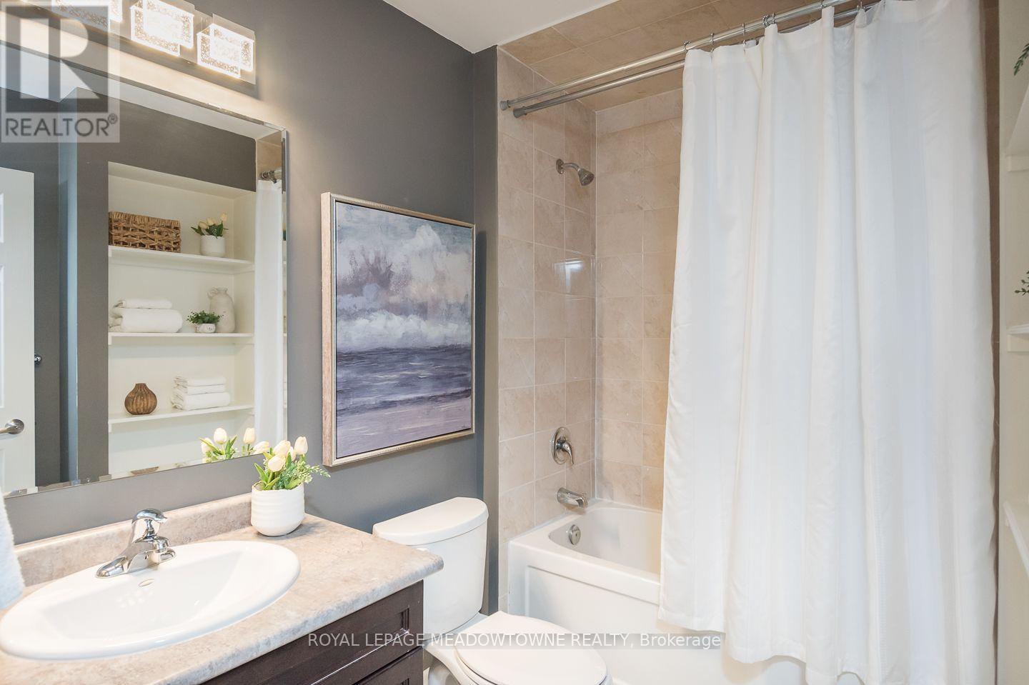 275 Eves Gate, Milton, ON - Indoor Photo Showing Bathroom