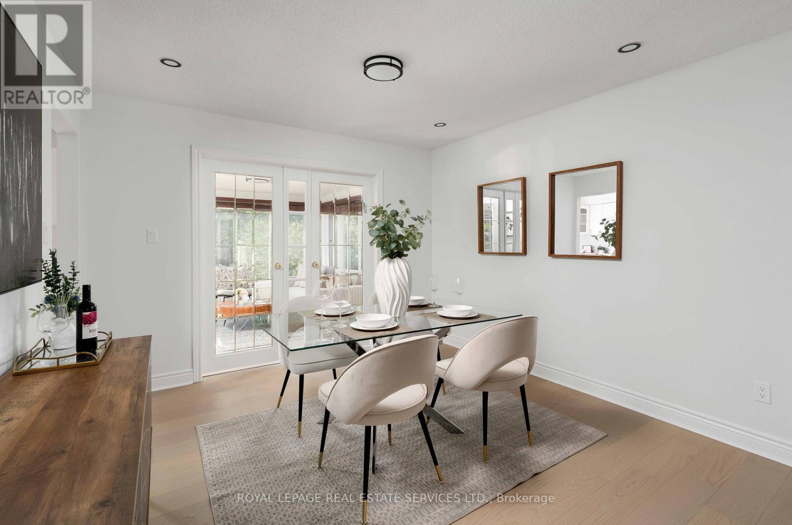 3192 Windwood Drive, Mississauga, ON - Indoor Photo Showing Dining Room