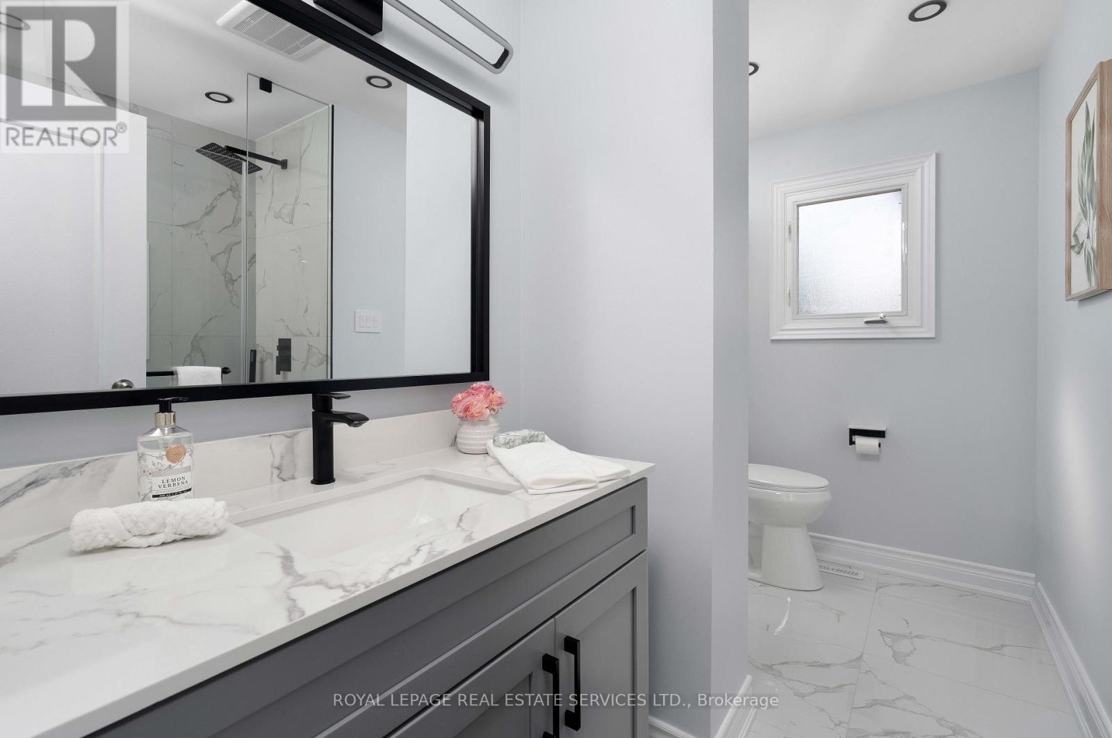 3192 Windwood Drive, Mississauga, ON - Indoor Photo Showing Bathroom