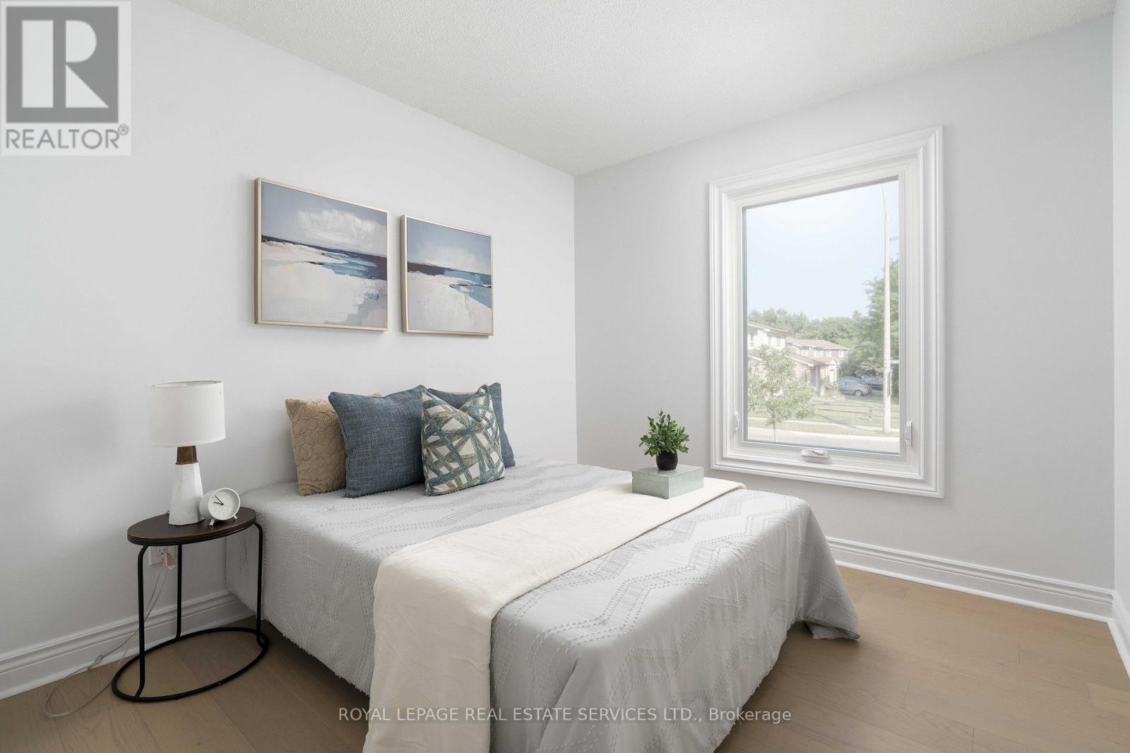 3192 Windwood Drive, Mississauga, ON - Indoor Photo Showing Bedroom