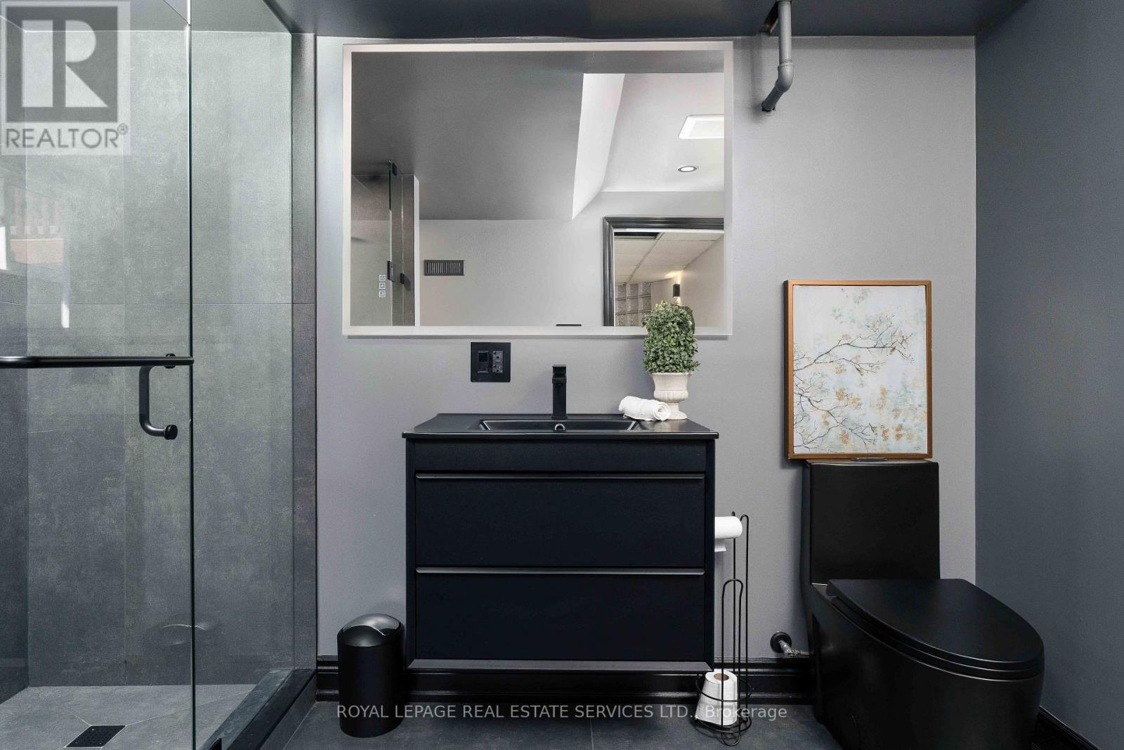 3192 Windwood Drive, Mississauga, ON - Indoor Photo Showing Bathroom