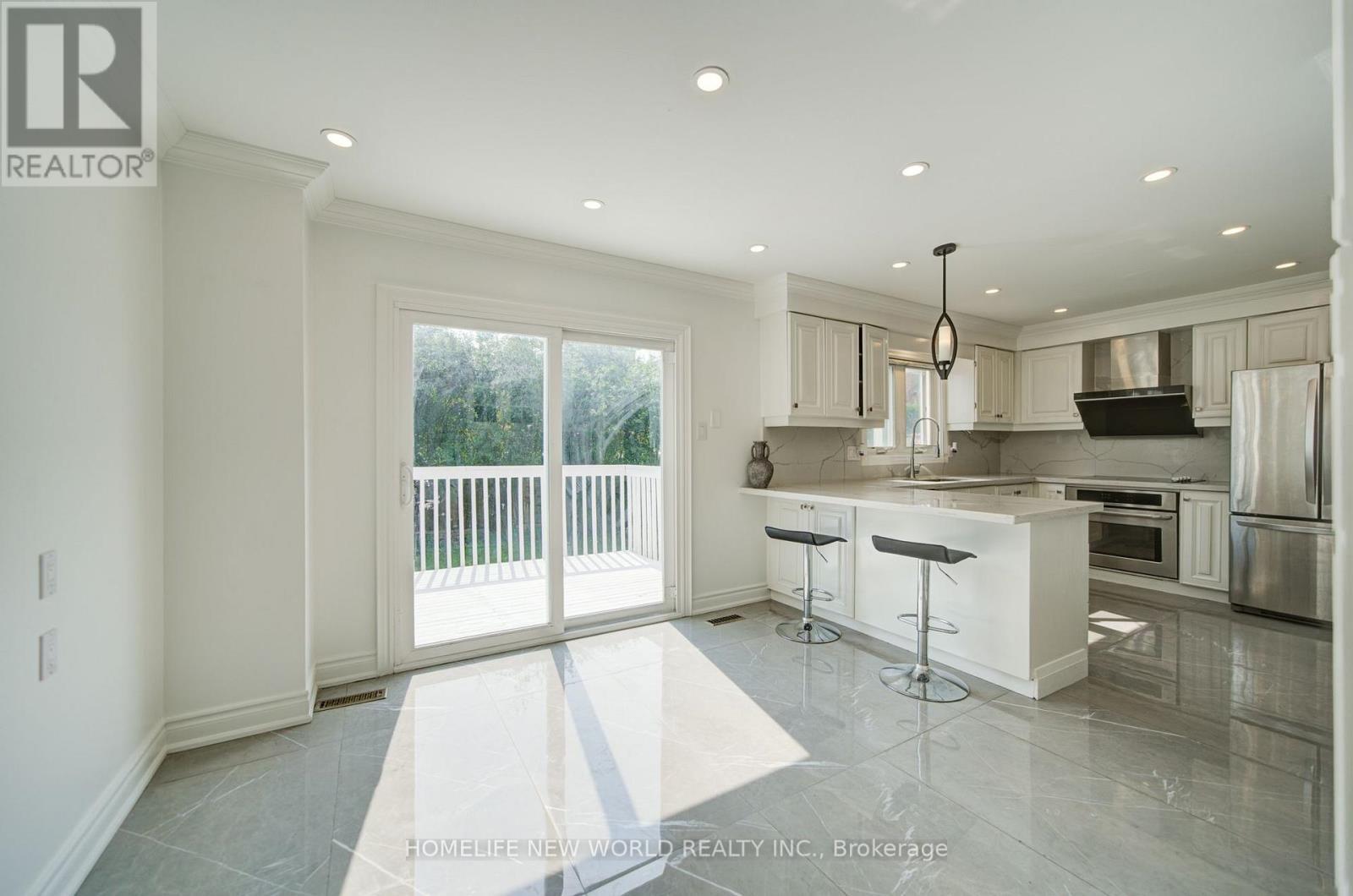 12 Bellside Drive, Markham, ON - Indoor Photo Showing Kitchen With Stainless Steel Kitchen With Upgraded Kitchen