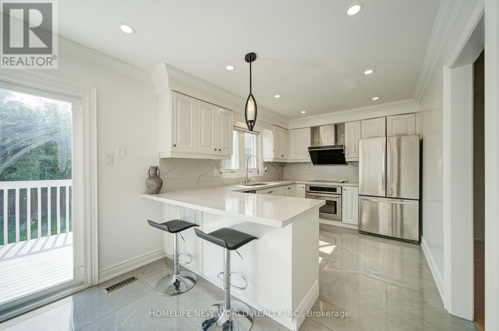 12 Bellside Drive, Markham, ON - Indoor Photo Showing Kitchen With Stainless Steel Kitchen With Upgraded Kitchen