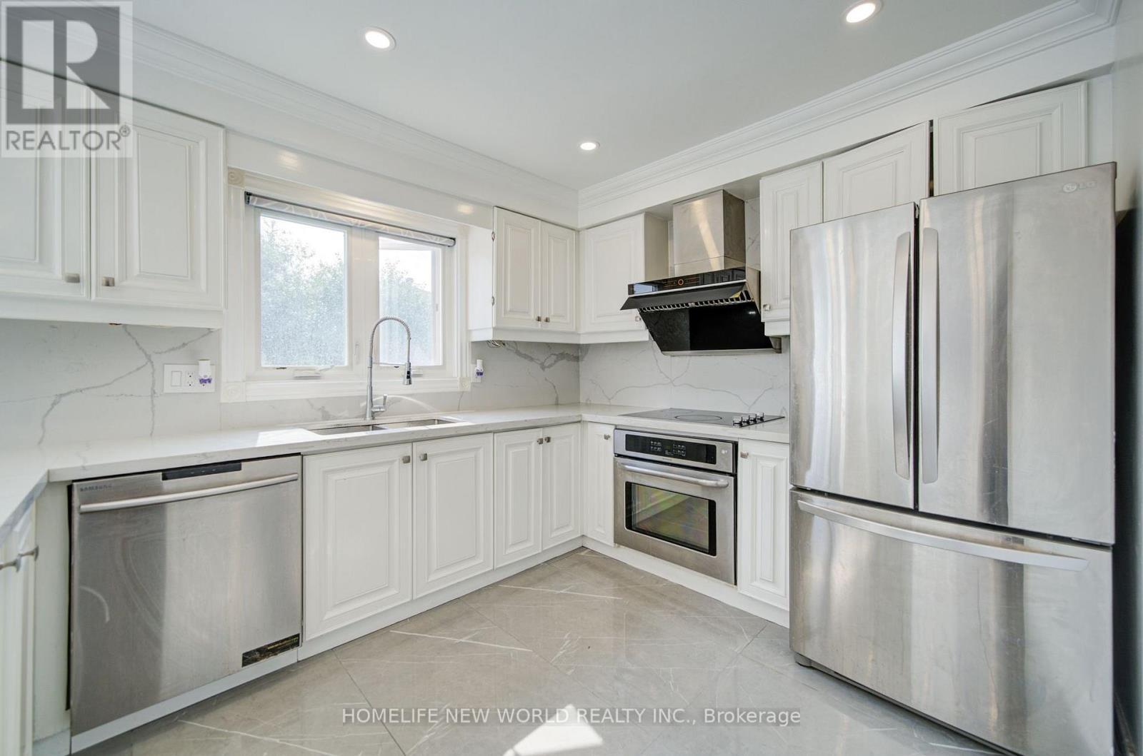 12 Bellside Drive, Markham, ON - Indoor Photo Showing Kitchen With Stainless Steel Kitchen