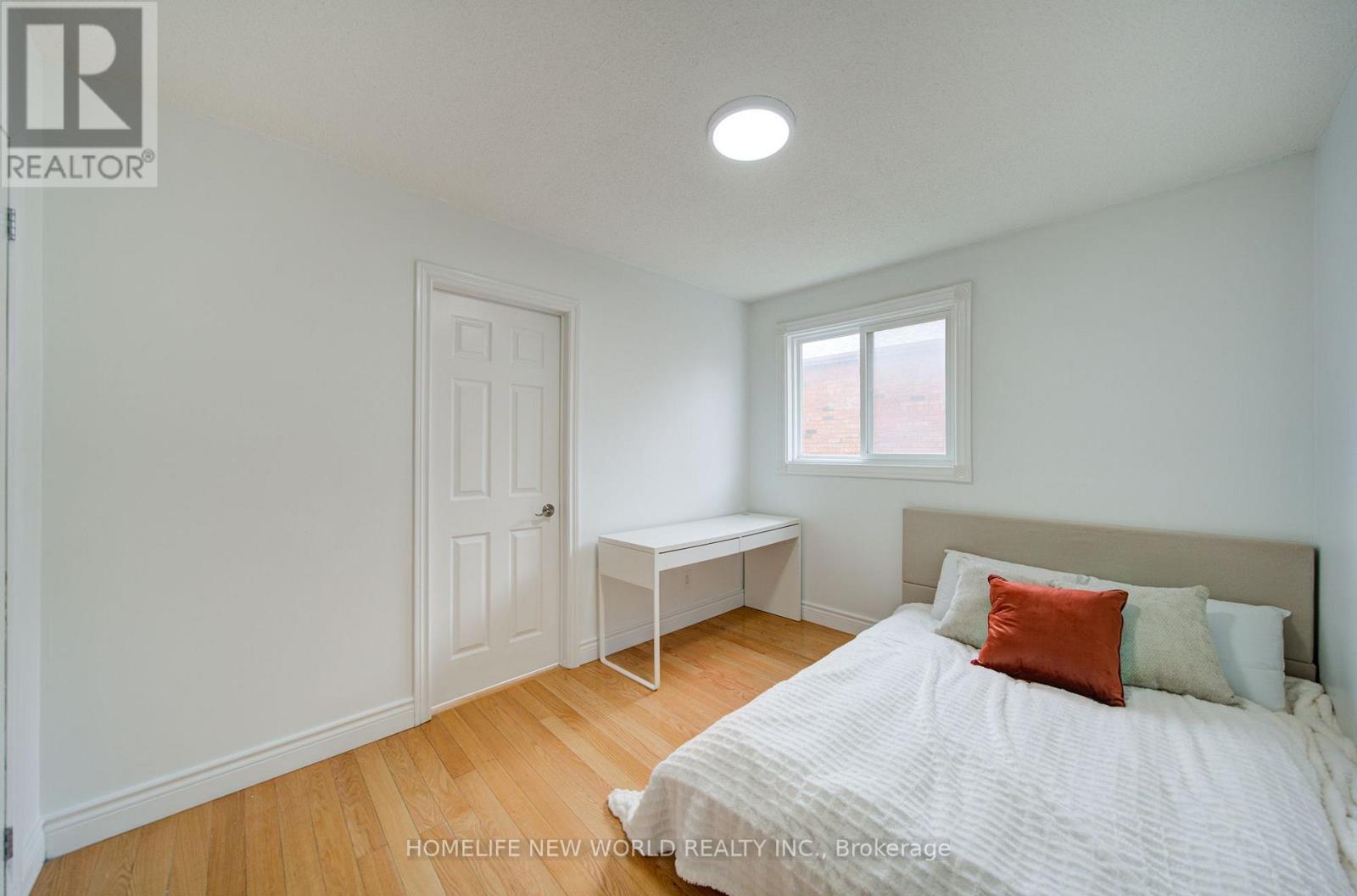 12 Bellside Drive, Markham, ON - Indoor Photo Showing Bedroom