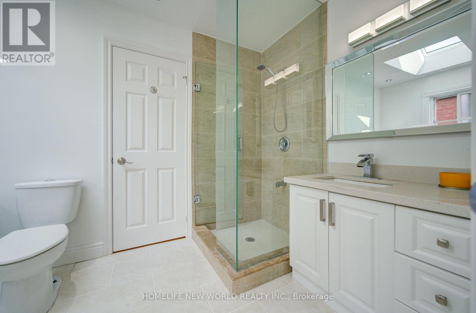 12 Bellside Drive, Markham, ON - Indoor Photo Showing Bathroom