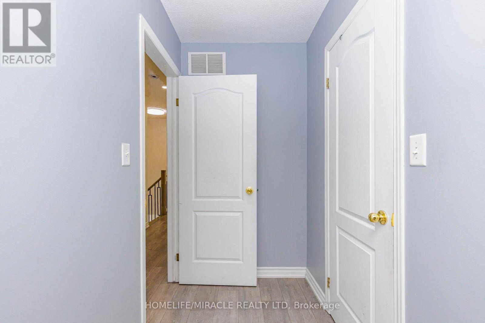 36 Tidemore Heights, Hamilton, ON - Indoor Photo Showing Other Room
