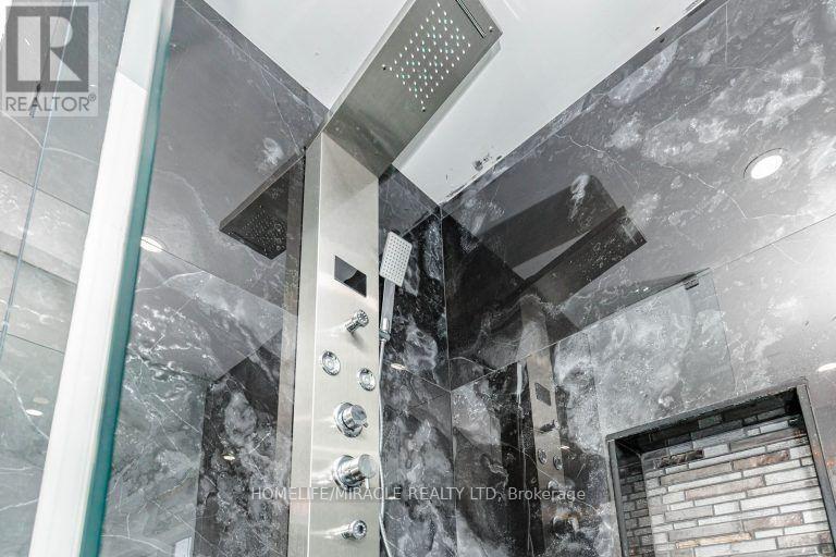 36 Tidemore Heights, Hamilton, ON - Photo Showing Other Room