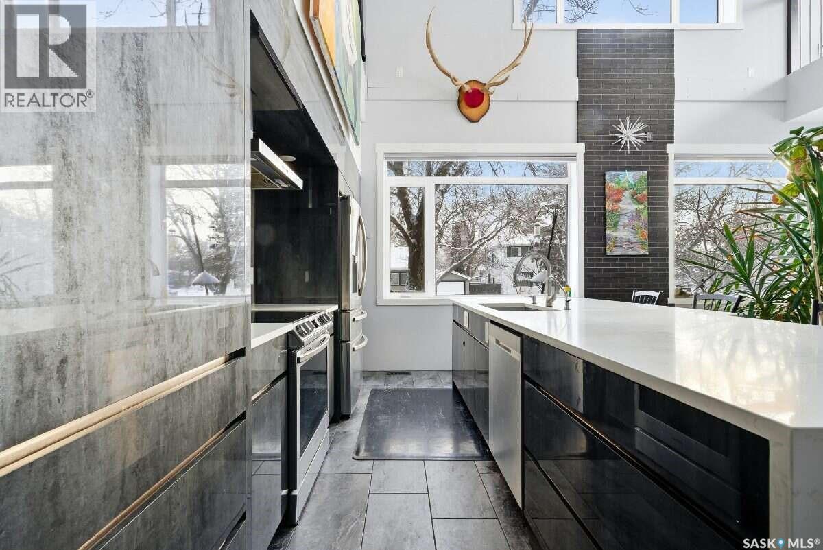 3601 Grassick Avenue, Regina, SK - Indoor Photo Showing Kitchen