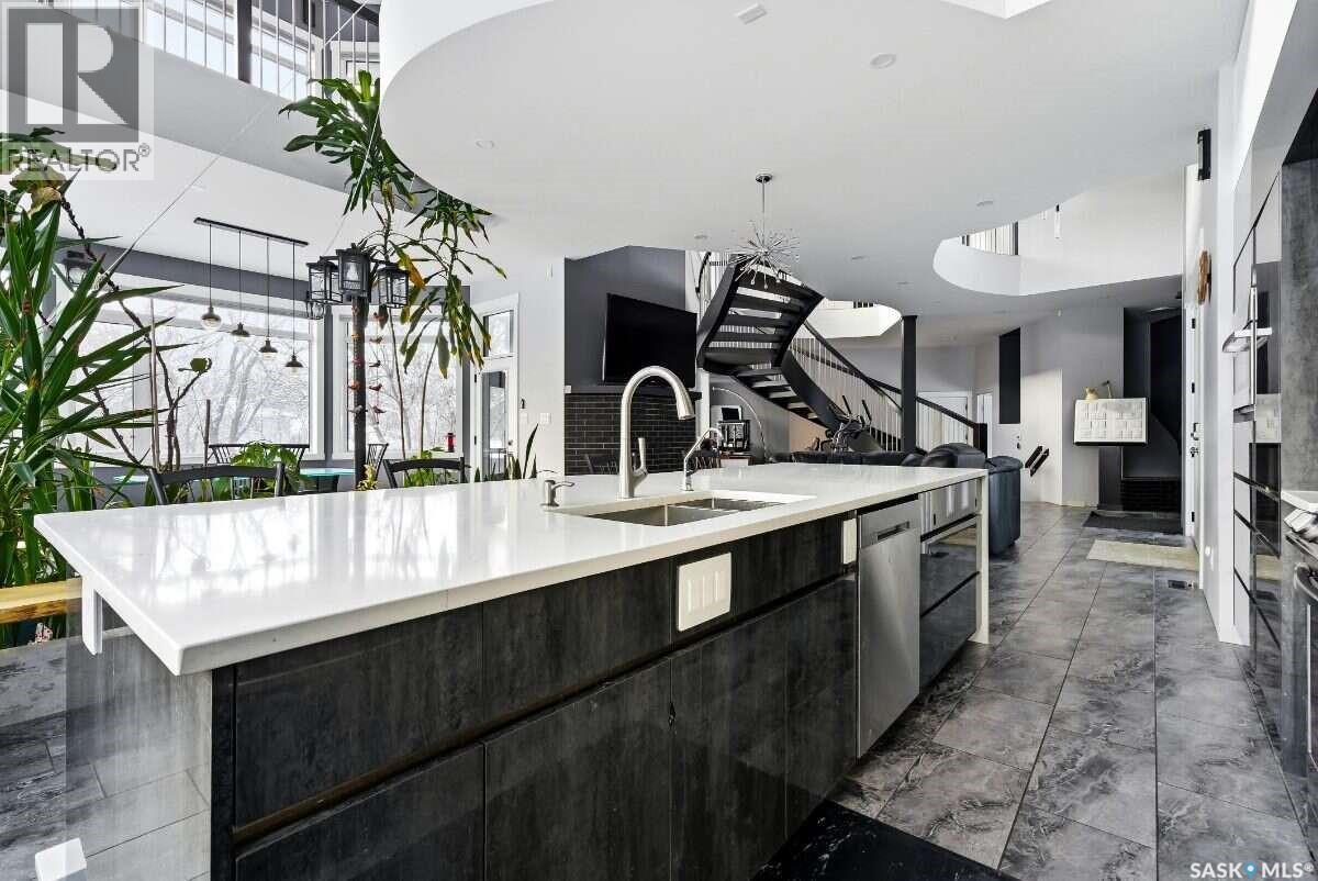 3601 Grassick Avenue, Regina, SK - Indoor Photo Showing Kitchen With Double Sink With Upgraded Kitchen