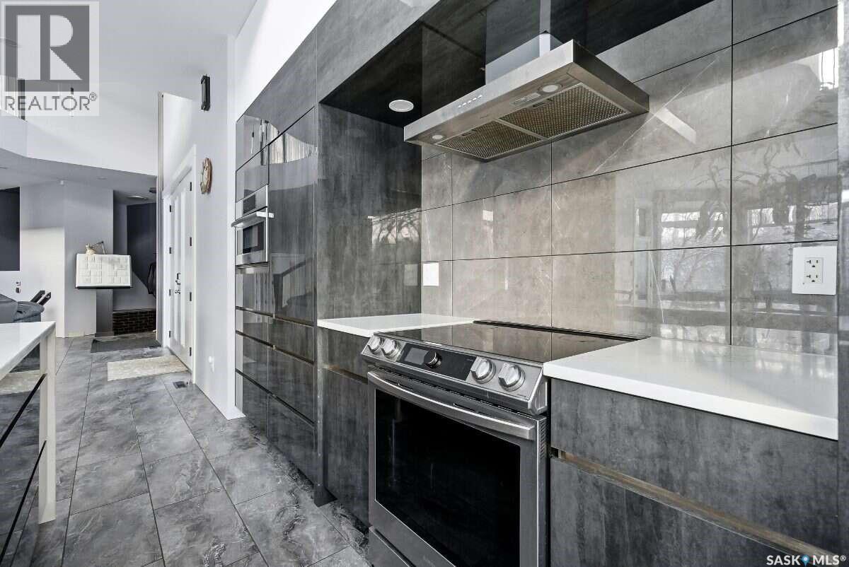 3601 Grassick Avenue, Regina, SK - Indoor Photo Showing Kitchen