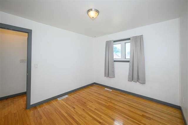 838 Atlantic Ave, Winnipeg, MB - Indoor Photo Showing Other Room