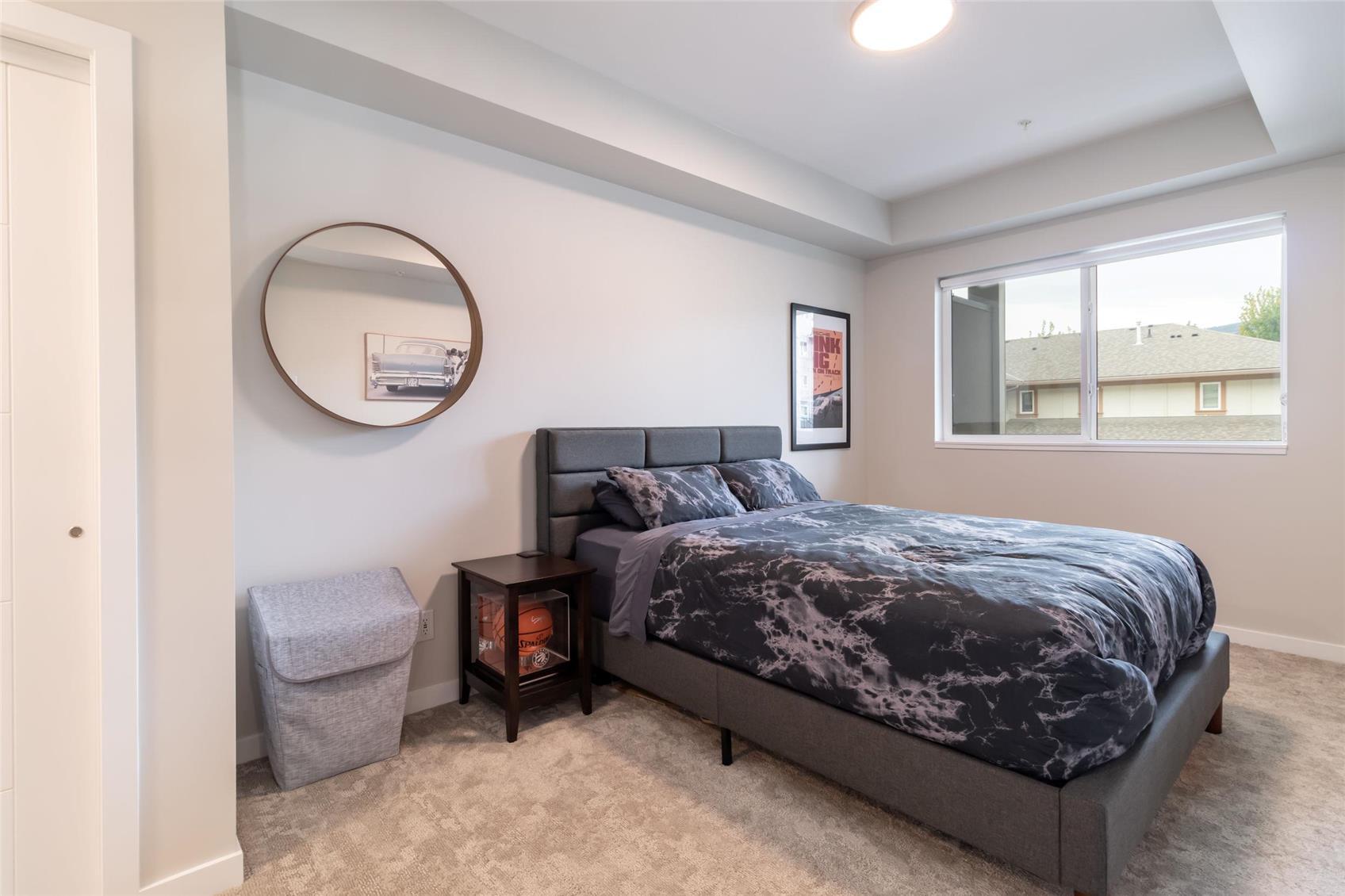 126-2301 Carrington Road, West Kelowna, BC - Indoor Photo Showing Bedroom