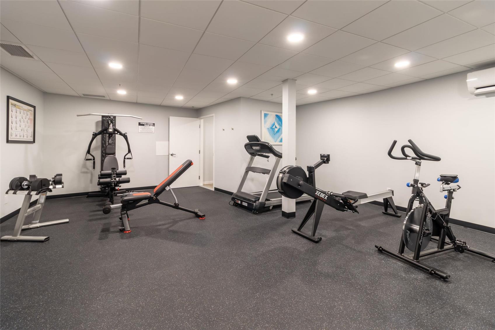 126-2301 Carrington Road, West Kelowna, BC - Indoor Photo Showing Gym Room