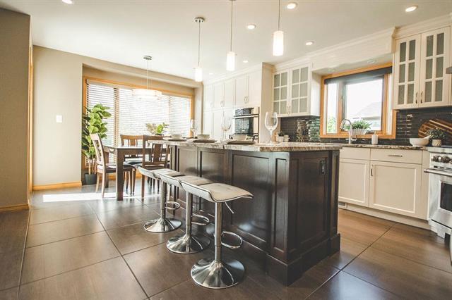 55 Winterhaven Dr, Winnipeg, MB - Indoor Photo Showing Kitchen With Upgraded Kitchen