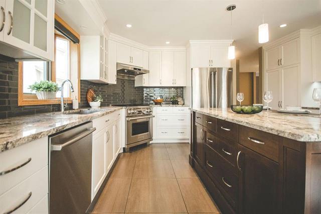 55 Winterhaven Dr, Winnipeg, MB - Indoor Photo Showing Kitchen With Upgraded Kitchen