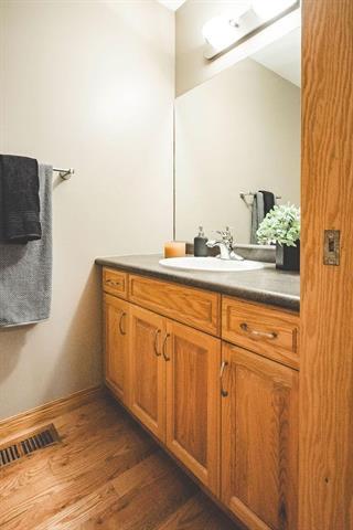 55 Winterhaven Dr, Winnipeg, MB - Indoor Photo Showing Other Room