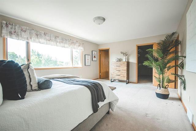 55 Winterhaven Dr, Winnipeg, MB - Indoor Photo Showing Bedroom