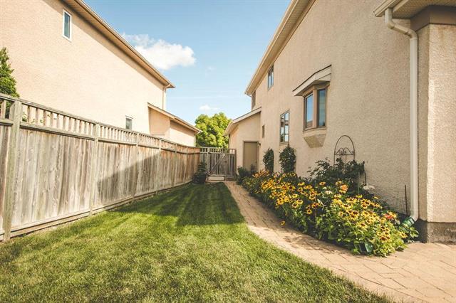 55 Winterhaven Dr, Winnipeg, MB - Outdoor With Exterior