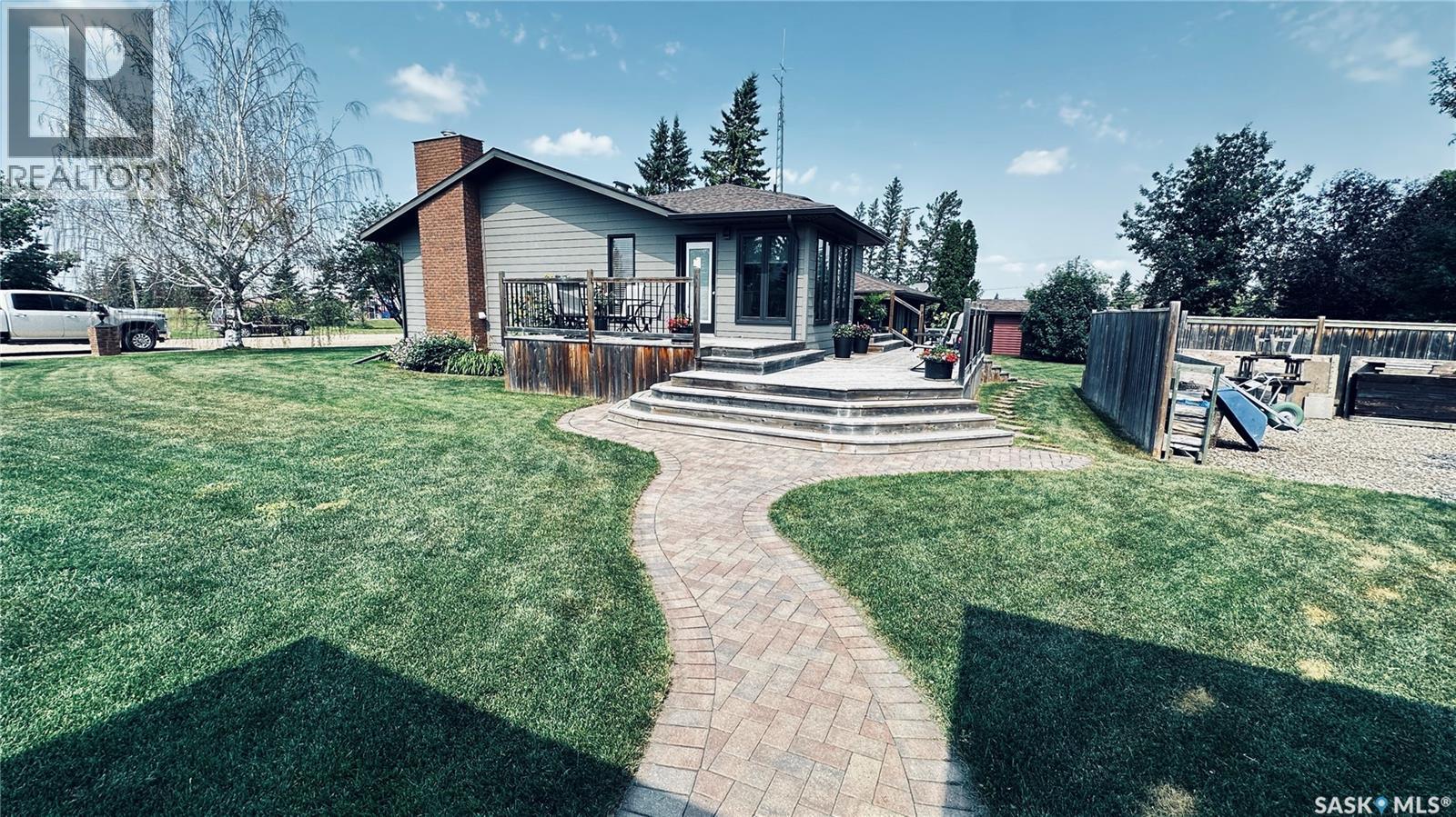 816 1St Avenue, Zenon Park, SK - Outdoor With Deck Patio Veranda