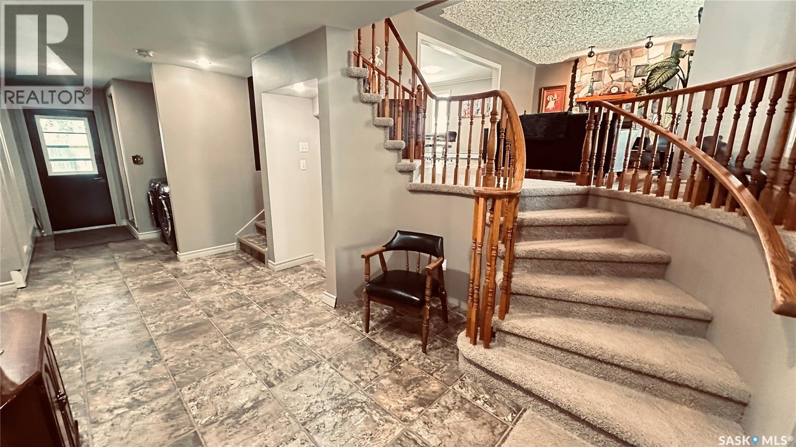 816 1St Avenue, Zenon Park, SK - Indoor Photo Showing Other Room