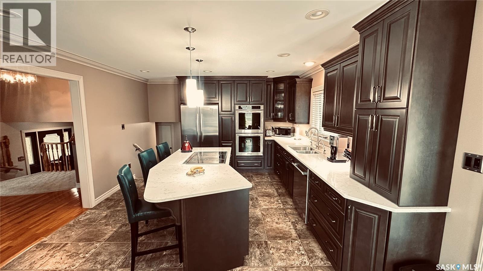 816 1St Avenue, Zenon Park, SK - Indoor Photo Showing Kitchen With Double Sink With Upgraded Kitchen